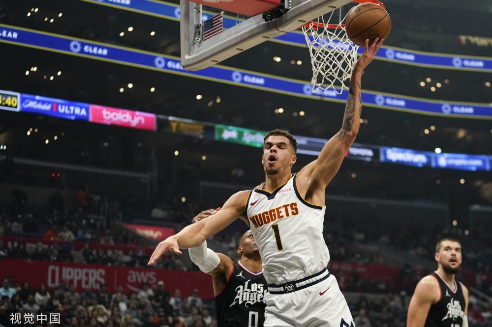 正是他多年 正是他多年