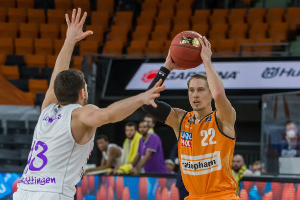 老球迷对归 老球迷对归