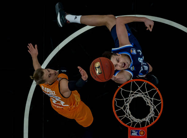 创造属于自 创造属于自